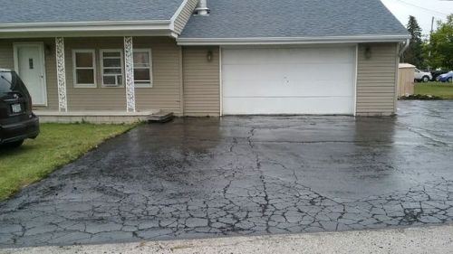 29920 Hille Dr, Millbury, OH 43447-9702
