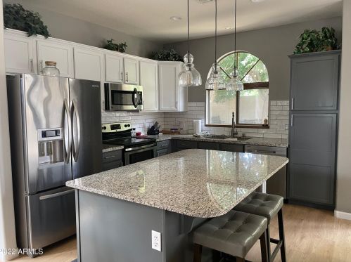 5316 Holmes Ave, Mesa, AZ 85206-5508
