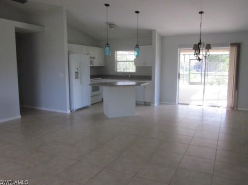 2131 22nd Ct, Cape Coral, FL 33991-3077