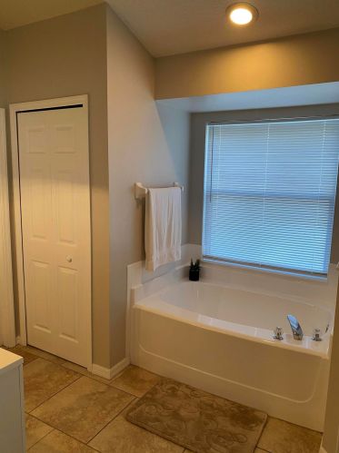 1012 Longfellow Rd, Fort Pierce FL  34953-2329 exterior