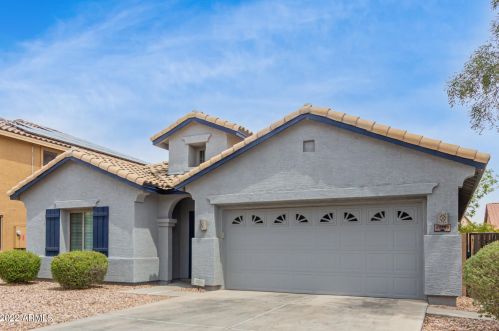 22160 Shadow Dr, Buckeye AZ  85326-7870 exterior