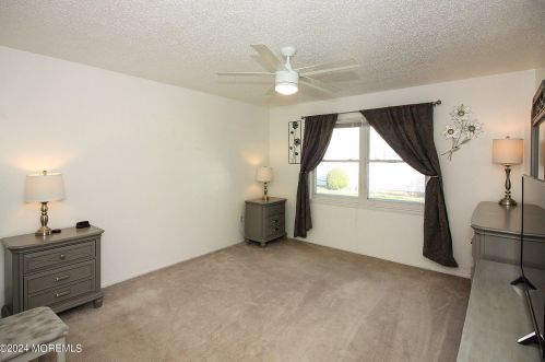 59 Mariner Pl, Bricktown NJ  08723-7205 exterior