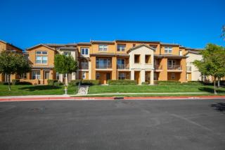 5623 Whimsical Ln, Sacramento, CA 95835-2671