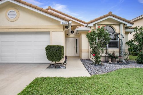 8680 Tourmaline Blvd, Boynton Beach, FL 33472-2420