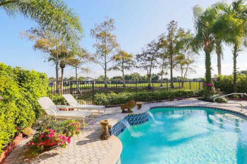 2562 Players Ct, West Palm Beach, FL 33414-6286