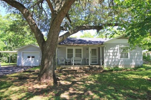 216 Kinkaid Ave, Dinsmore, TX 77488-4336