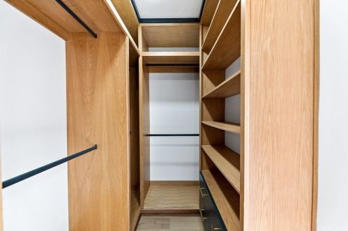 12432 La Maida St, North Hollywood CA  91607-3507 exterior