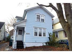 9 Whitmore St, Rochester, NY 14620-2115