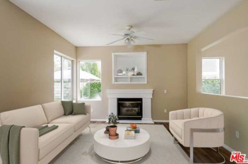 25819 Wordsworth Ln, Santa Clarita, CA 91381-1305