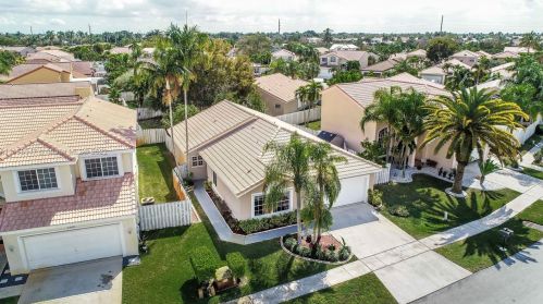 1335 180th Ave, Hollywood, FL 33029-4911