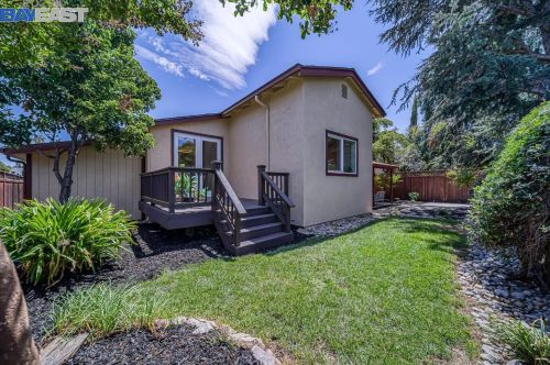 829 Katrina St, Livermore CA  94550-2392 exterior