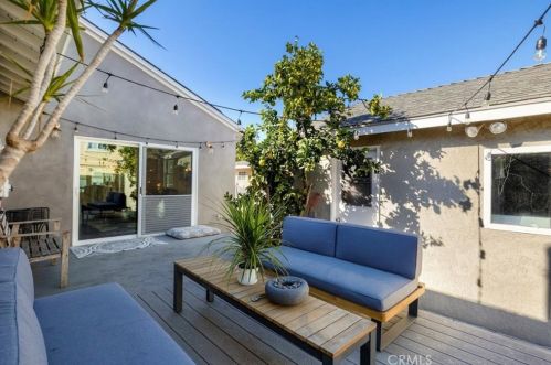 20020 Donora Ave, Torrance CA  90503-1910 exterior