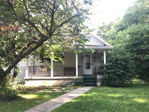111 Poplar St, Berea, KY 40403-1807
