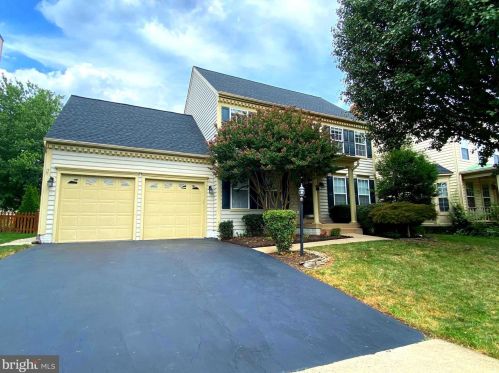 6929 Conley Pl, Gainesville, VA 20155-1646