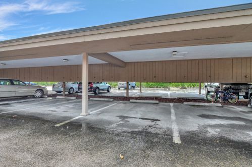 591 Seaview Ct, Marco Island FL  34145-2604 exterior