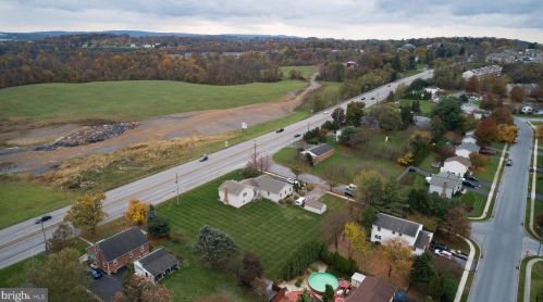 397 Kunkel Ave, Hummelstown PA  17036-9337 exterior