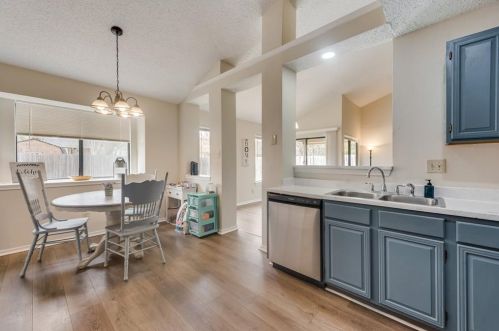 1147 Prospect Dr, Lewisville TX  75028-2549 exterior