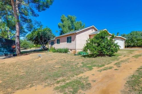 9998 Dunbar Ln, El Cajon CA 92021-2631 exterior