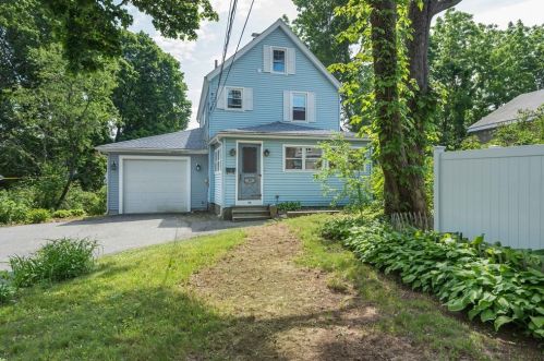 59 Mishawum Ave, Woburn, MA 01801-1117