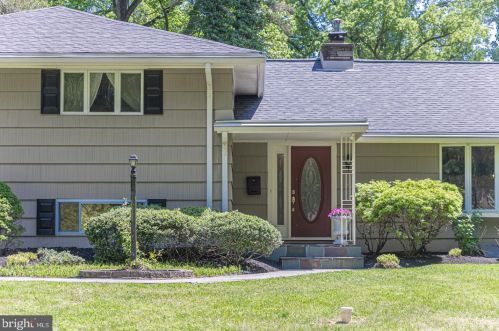 1107 Evergreen Rd, Yardley, PA 19067-7303