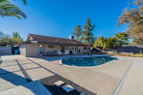 4530 Villa Theresa Dr, Glendale AZ  85308-1522 exterior