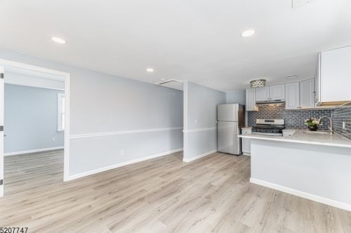 18 Outlook Ave, Mount Olive NJ  07828-2919 exterior