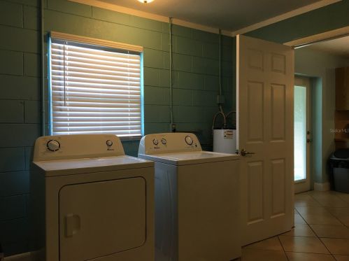 325 Honey Bee Ln, Polk City FL  33868-9168 exterior