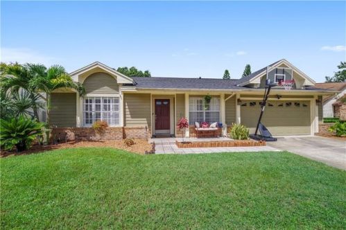 644 White River Dr, Orlando, FL 32828-8939