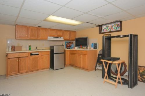 127 Newby Ave, West Paterson NJ  07424-2824 exterior