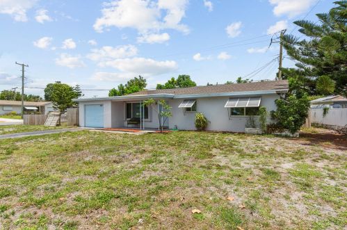 2898 1st Pl, Boynton Beach, FL 33435-7645