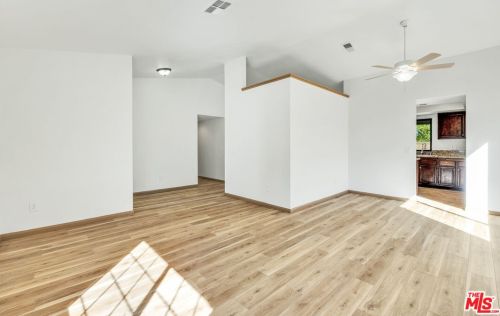 1621 Lingard St, Lancaster CA 93535-3442 exterior