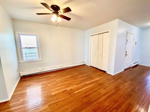 84 20th St, Bayonne NJ  07002-2612 exterior