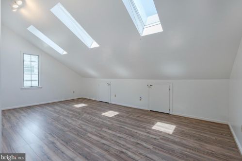 1704 Wheatland Ave, Lancaster PA  17603-4520 exterior