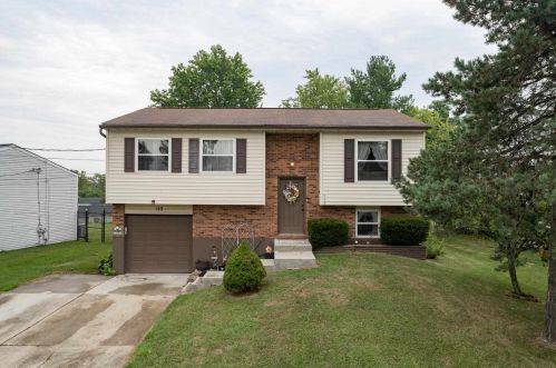 110 Carriage Hill Dr, Covington, KY 41018-2858