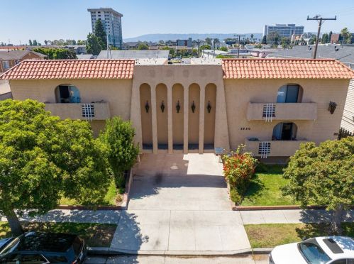 3528 Emerald St, Torrance, CA 90503-3743