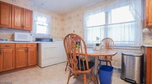 64 Monroe Ave, Dover, NJ 07801-5534