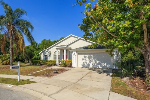 585 Serenity Pl, Lake Mary FL  32746-6387 exterior