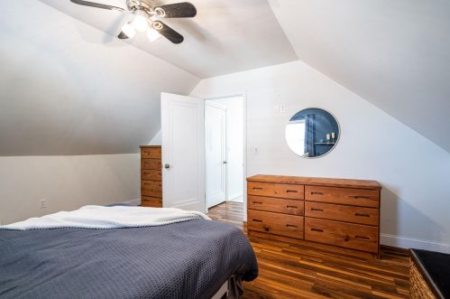 200 79, Milwaukee WI 53219-1707 exterior