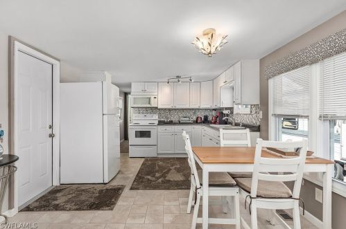 4794 Sandpiper Dr, Saint James City FL  33956-2833 exterior