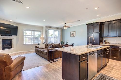 59 8th St, Templeton CA  93465-9343 exterior