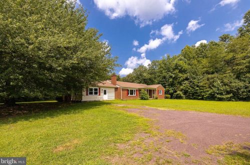 10103 Dahlgren Rd, Owens VA  22485-3704 exterior