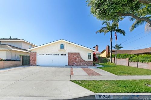 10244 Monterey St, Bellflower, CA 90706-6732