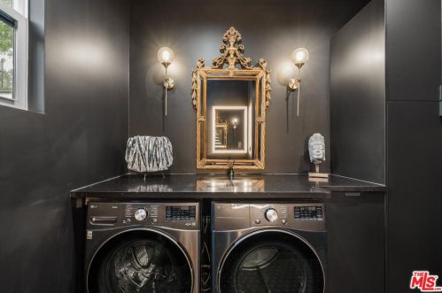 4552 Ethel Ave, North Hollywood CA  91605-4703 exterior