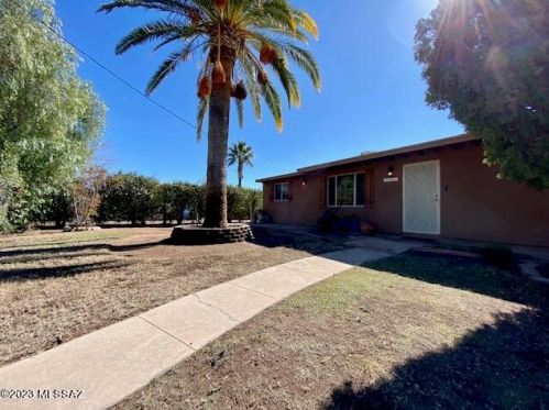 1701 Root Ln, Tucson, AZ 85705-2321