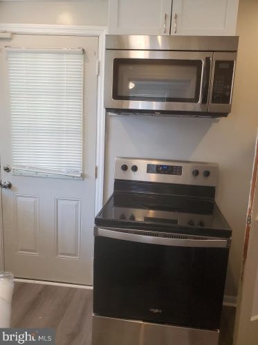 138 Atlas Dr, New Castle, DE 19720-2703