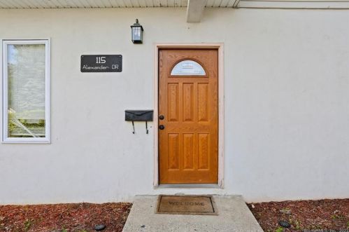 115 Alexander Dr, Bridgeport CT  06606-4902 exterior