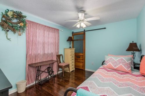 8053 Island Dr, Port Richey FL  34668-6223 exterior