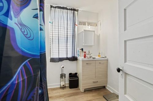 3026 Glenmawr St, Pittsburgh PA  15204-1831 exterior