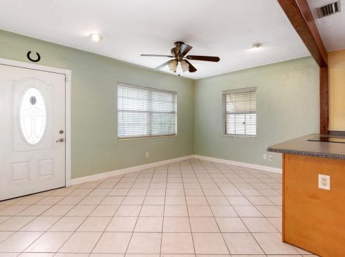 5435 3rd Ave, Saint Petersburg, FL 33710-8011