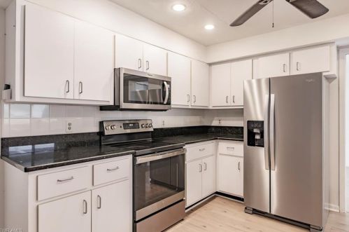 3749 6th Ave, Cape Coral FL  33904-5204 exterior